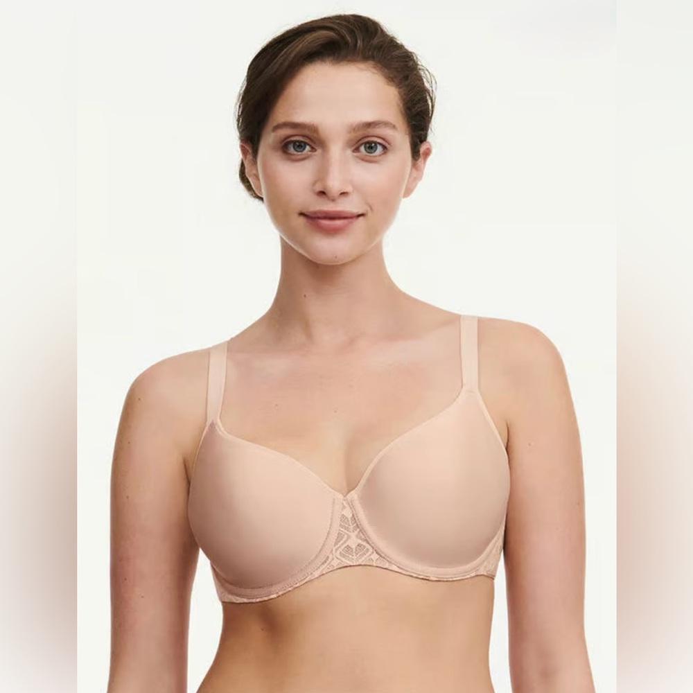 Chantelle Ace Smooth Lightweight T-Shirt Bra
